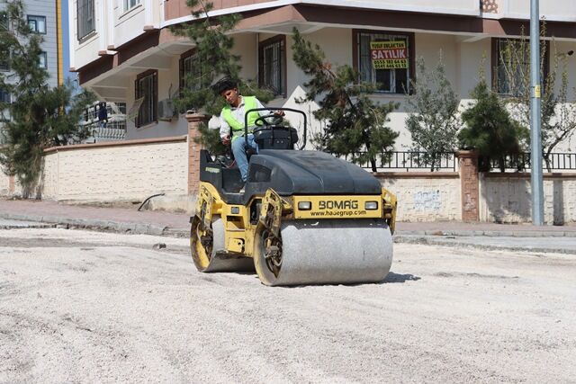 Karaköprü’de Yollar Yeni̇ Sezona Hazirlaniyor (1)