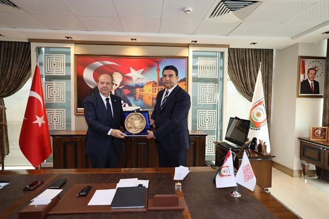 Kktc Eski̇ Cumhurbaşkani Tatar’dan Şanliurfa Büyükşehi̇r Beledi̇yesi̇’ne Zi̇yaret (5)