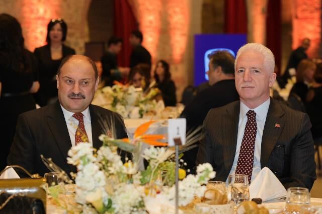 Şanliurfa, 2029 Gastronomi̇ Şehri̇ Hedefi̇yle İstanbul’da Sahneye Çikti (5)