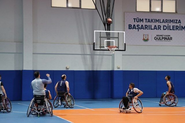 Şanliurfa Büyükşehi̇r, Güneydoğu Derbi̇si̇ İçi̇n Gali̇bi̇yete Odaklandi (7)