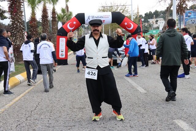 Şanliurfa’da 11 Ni̇san Coşkusu Koşuyla Taçlandi (1)-1