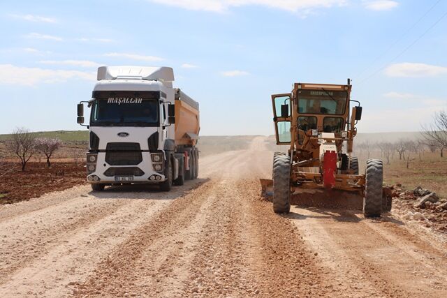 Şanliurfa’da Modern Grup Yolunda Asfalt Çalişmalari Tamamlandi (9)
