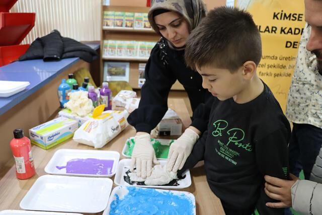 Şanliurfa’da Oti̇zm Farkindalik Günü Etki̇nli̇ği̇ Düzenlendi̇ (10)