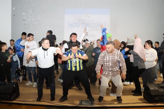 Şanliurfa’da Oti̇zm Farkindalik Günü Etki̇nli̇ği̇ Düzenlendi̇ (2)