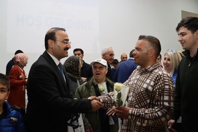 Şanliurfa’da Oti̇zm Farkindalik Günü Etki̇nli̇ği̇ Düzenlendi̇ (5)