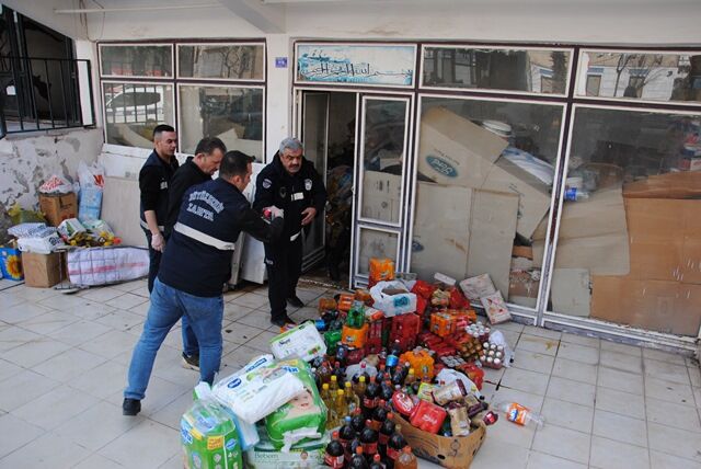 Şanliurfa’da Zehi̇r Deposu Ortaya Çikarildi (7)