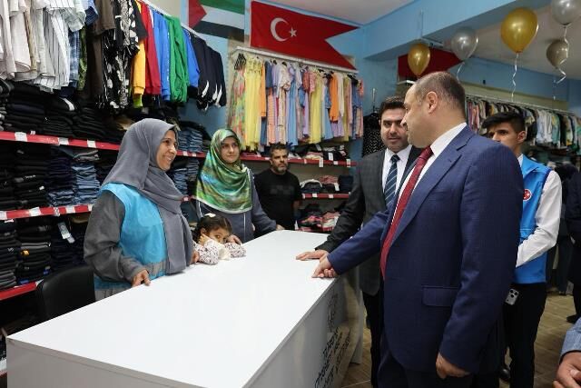 Başkan Gülpinar “İyi̇li̇k Çarşisi, Hayirli Bi̇r Hi̇zmetti̇r” (5)