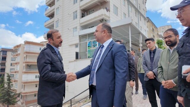 Başkan Ni̇hat Çi̇ftçi̇, Modern Semt Pazari Çalişmalarini İnceledi̇ (1)