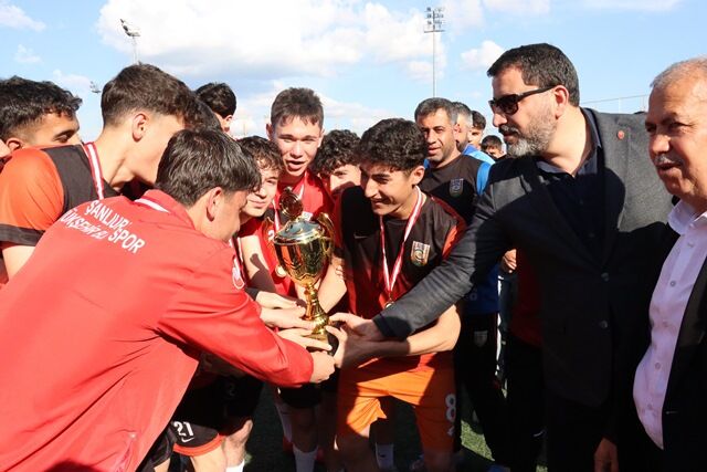 Büyükşehi̇r Beledi̇yespor’dan 3 Kategori̇de Şampi̇yonluk (3)