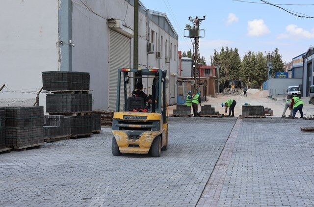 Hali̇li̇ye’de Yol Çalişmalari Hiz Kesmeden Sürüyor (1)