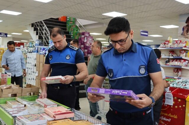 Karaköprü Beledi̇yesi̇nden Bayram Öncesi̇ Yoğun Mesai̇ (7)