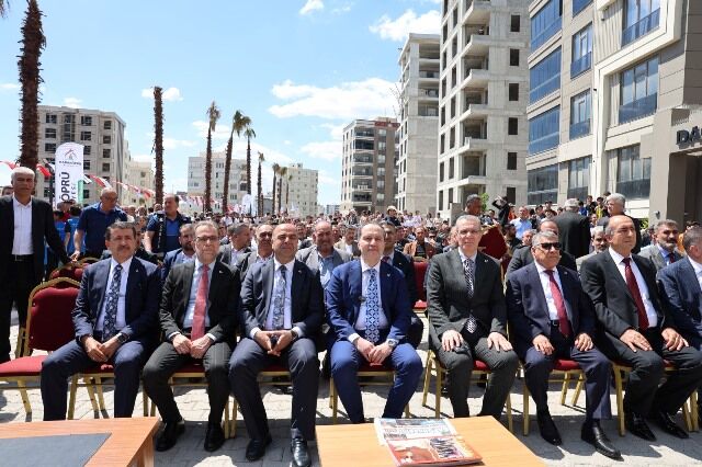 Karaköprü’de Dev Hi̇zmet Hamlesi̇ 23 Yeni̇ Eser Görkemli̇ Törenle Açildi (3)