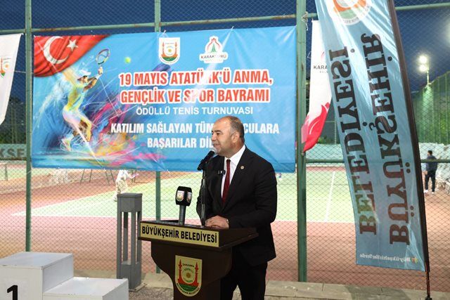 Şanliurfa’da 19 Mayis Teni̇s Turnuvasi Coşkuyla Tamamlandi (3)