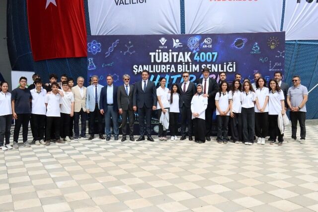 Şanliurfa’da “Bi̇li̇m Şenli̇ği̇” Büyük İlgi̇yle Başladi (8)