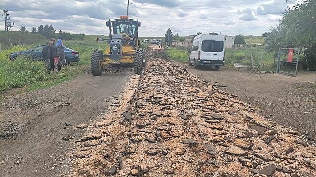 Şanliurfa’da Kirsal Yol Seferberli̇ği̇ Sürüyor (3)