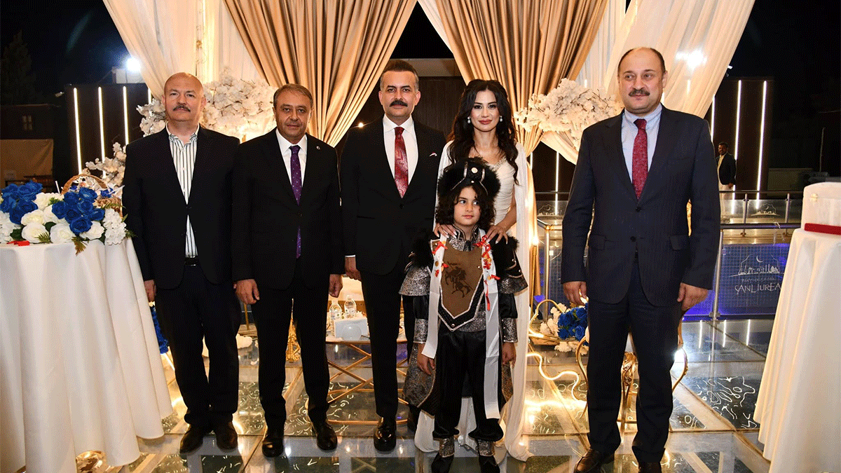 Şanlıurfa Protokolü Kutluca Ailesinin Mutlu Gününde Buluştu